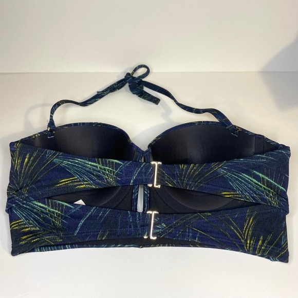 Victoria’s Secrets Full Coverage Push-up Bikini top with Rhinestones - Picture 6 of 6